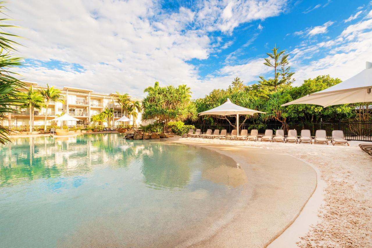 Peppers Salt Resort & Spa Kingscliff Dış mekan fotoğraf The pool at the Mantra on Saltwater Island